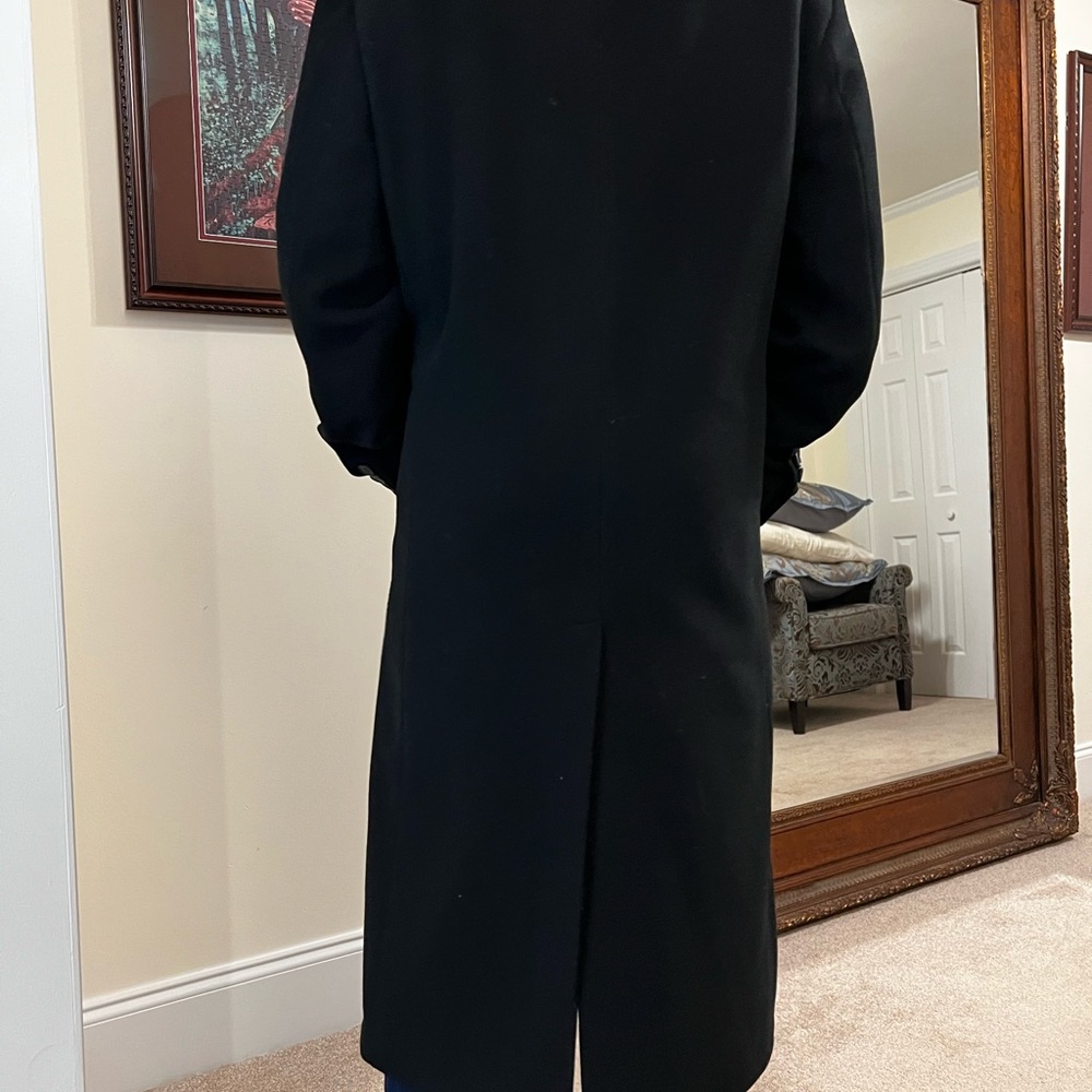 Coat - Picture 4 of 10